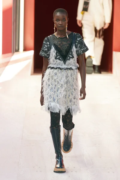 Look 20